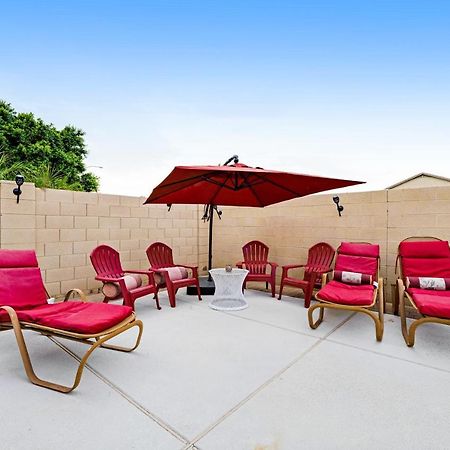 Tranquil Cactus Villa Surprise Exterior photo
