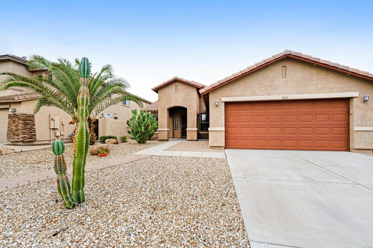 Tranquil Cactus Villa Surprise Exterior photo